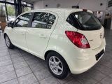 Opel Corsa bei Reisemobile.expert - Abbildung (2 / 15)