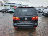 VW Touran bei Reisemobile.expert - Abbildung (4 / 15)