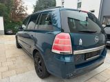 Opel Zafira bei Reisemobile.expert - Abbildung (8 / 15)