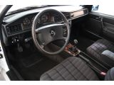 Mercedes-Benz 190 bei Reisemobile.expert - Abbildung (8 / 10)