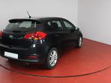 Kia Ceed bei Reisemobile.expert - Abbildung (2 / 15)