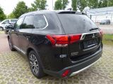 Mitsubishi Outlander bei Reisemobile.expert - Abbildung (6 / 10)