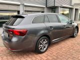 Toyota Avensis bei Reisemobile.expert - Abbildung (2 / 15)