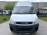 Iveco Daily bei Reisemobile.expert - Abbildung (8 / 10)