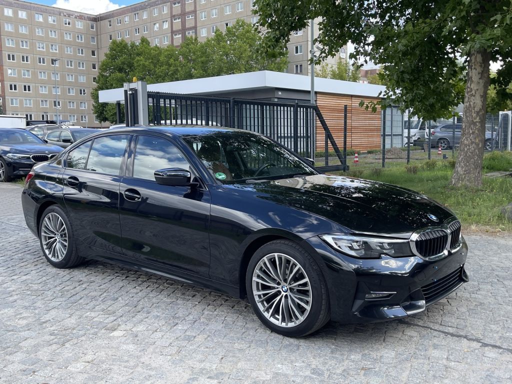 BMW 3er bei Reisemobile.expert - Hauptabbildung BMW 3er bei Reisemobile.expert - Hauptabbildung