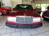 Mercedes-Benz 260 bei Reisemobile.expert - Abbildung (10 / 15)