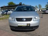 VW Touran bei Reisemobile.expert - Abbildung (2 / 11)