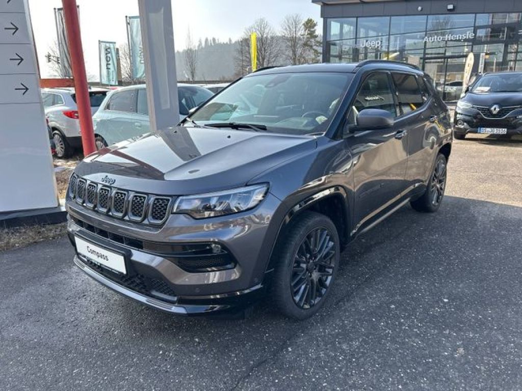 Jeep Compass bei Reisemobile.expert - Hauptabbildung Jeep Compass bei Reisemobile.expert - Hauptabbildung