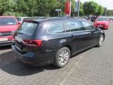 VW Passat bei Reisemobile.expert - Abbildung (2 / 15)