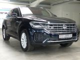 VW Touareg bei Reisemobile.expert - Abbildung (2 / 15)