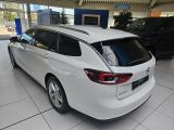 Opel Insignia bei Reisemobile.expert - Abbildung (4 / 15)