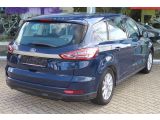 Ford S-Max bei Reisemobile.expert - Abbildung (8 / 15) Ford S-Max bei Reisemobile.expert - Abbildung (8 / 15)