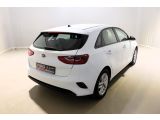 Kia Ceed bei Reisemobile.expert - Abbildung (4 / 14)